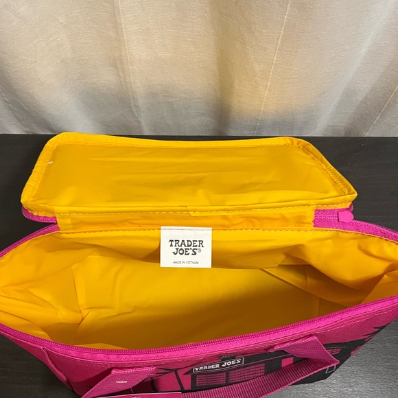 Trader Joe’s Mini Cooler Bag-Pink - Picture 3 of 3